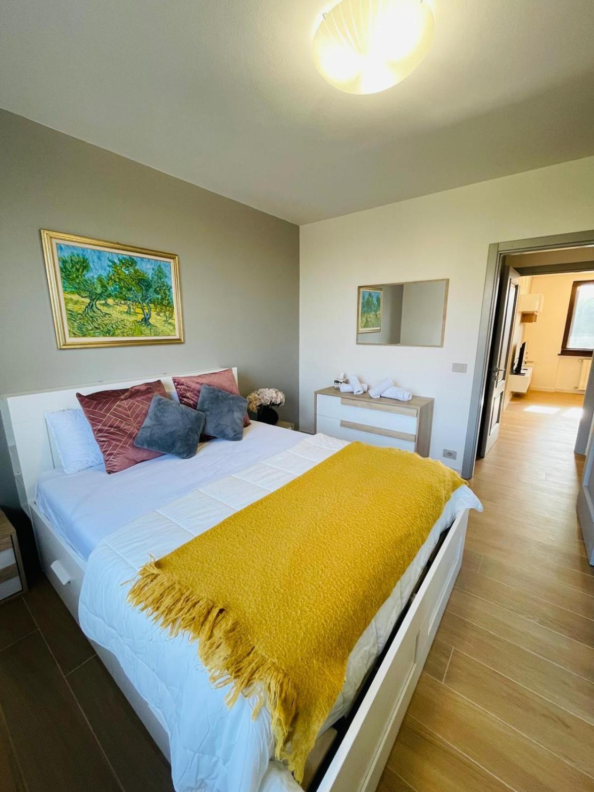 Holiday Flat In Villa San Gregorio With Pool Melazzo Exterior photo